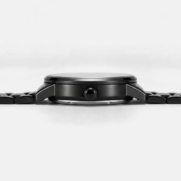 Montre Honda Type R de profil, épaisseur du boîtier