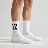 Chaussettes Ayrton Senna 12, saison 1988 blanc, portées de face, la paire