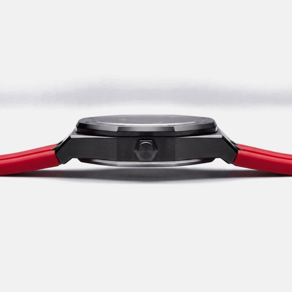 McLaren 720 watch side view, case thickness