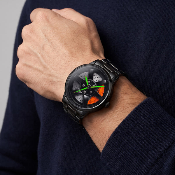 Montre Nissan Silvia S15 portée au poignet