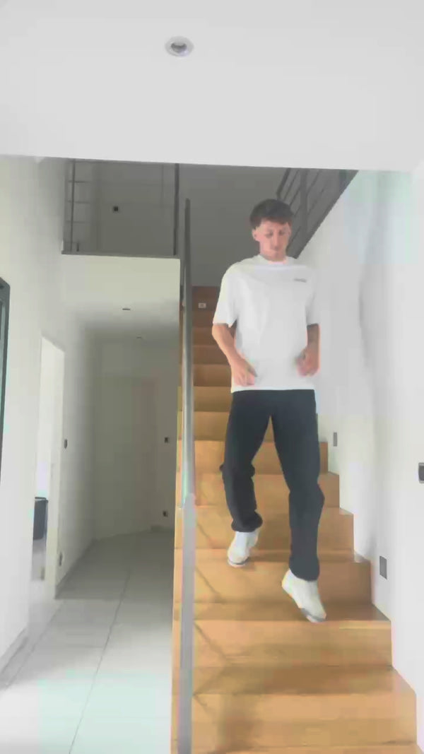 fit tshirt blanc homme escalier