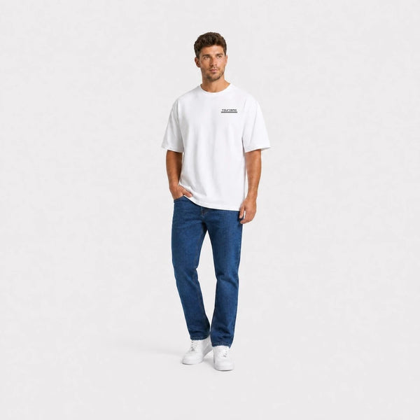 T-shirt F1 Franco Colapinto Signature blanc vu de face en plan large avec logo Tourismo